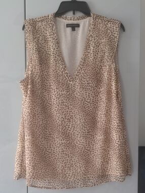 NWOT Banana Republic Sleeveless Blouse Leopard Print